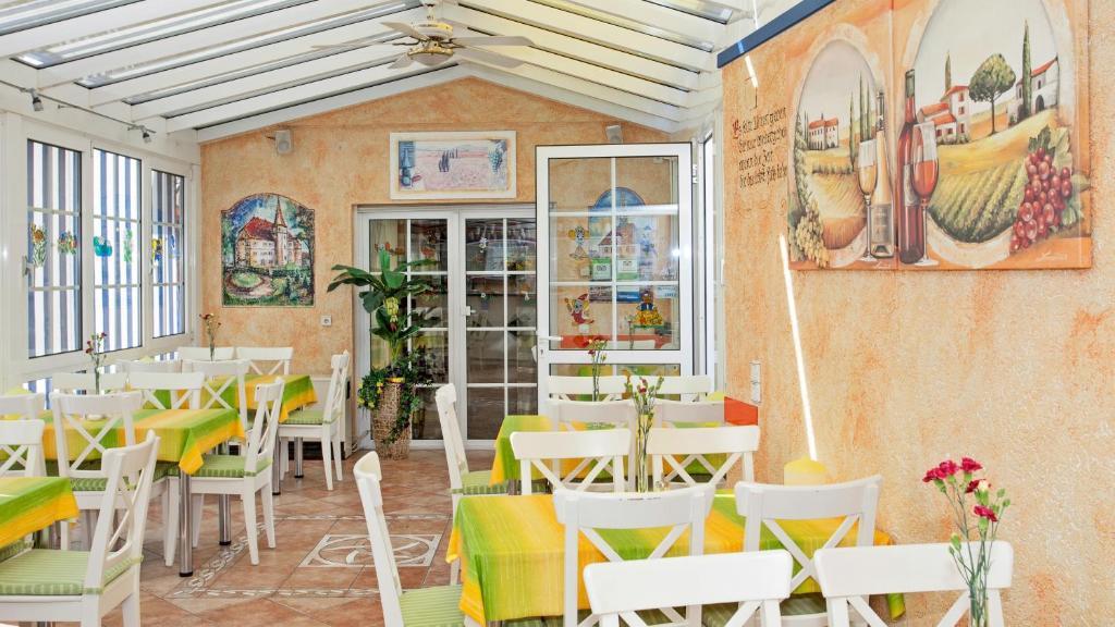 Pension Jaeger - Der Geheimtipp Am Europa-Park روست المظهر الخارجي الصورة
